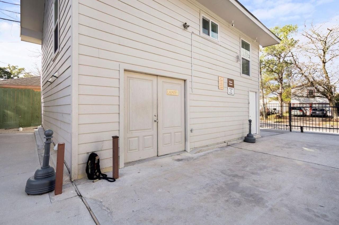Appartamento East Downtown Micro-Luxe Container Living Pod #9 Houston Esterno foto
